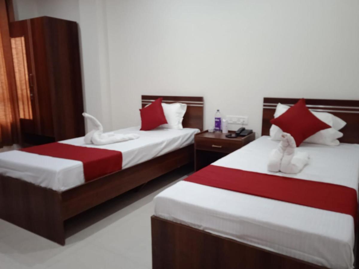 Hotel Haren Grand Гувахати Экстерьер фото